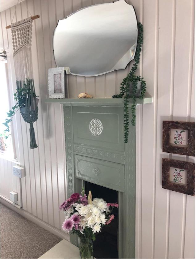 The Pink Cottage Upstairs Suite & Garden Summer Room Whitehead Екстериор снимка