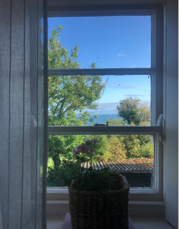 The Pink Cottage Upstairs Suite & Garden Summer Room Whitehead Екстериор снимка